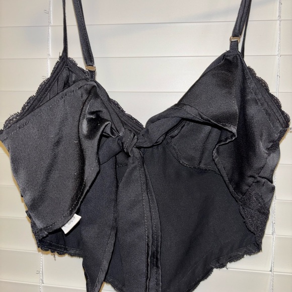 Bandana lace trim top - Picture 2 of 3